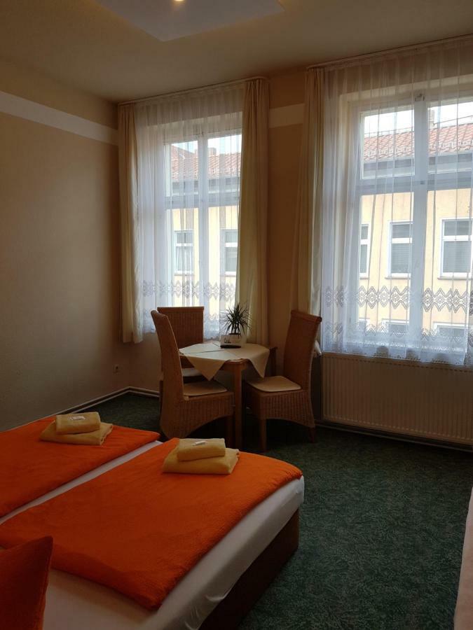 Pension Zum Birnbaum Brandenburg  Exterior foto