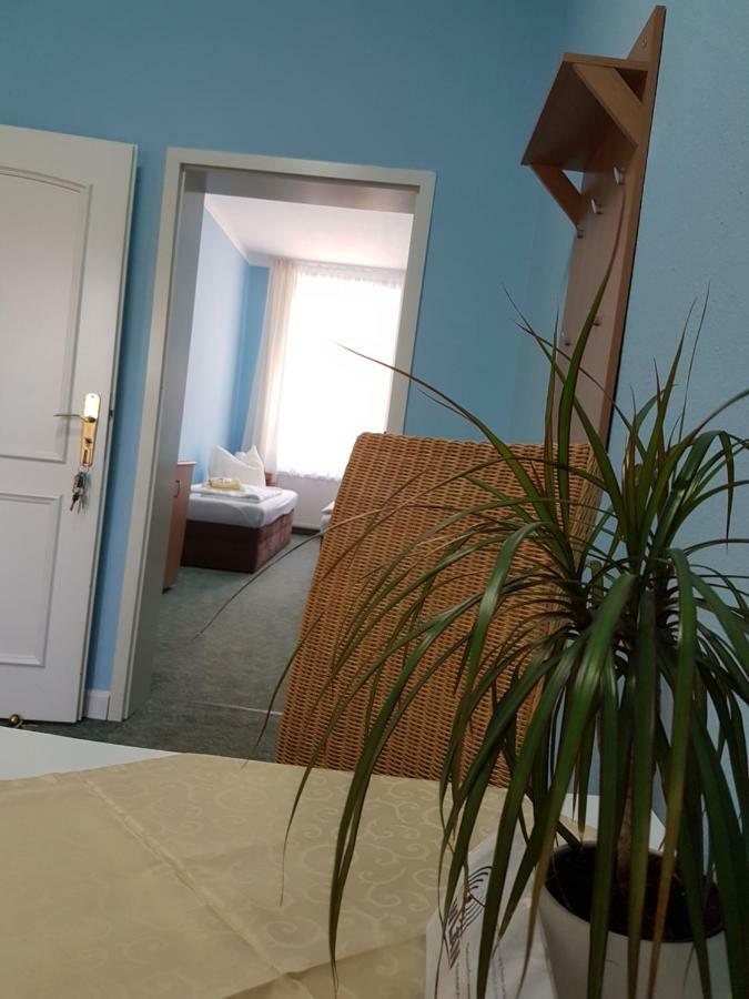Pension Zum Birnbaum Brandenburg  Exterior foto